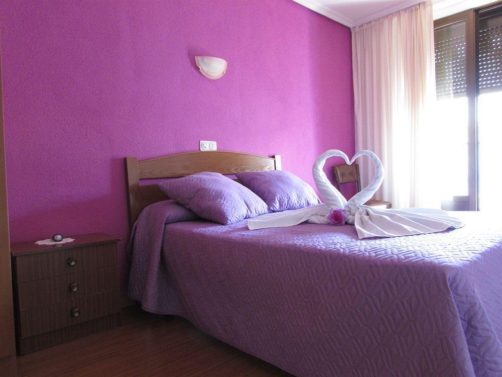 Hostal Rober Madrid Exterior photo