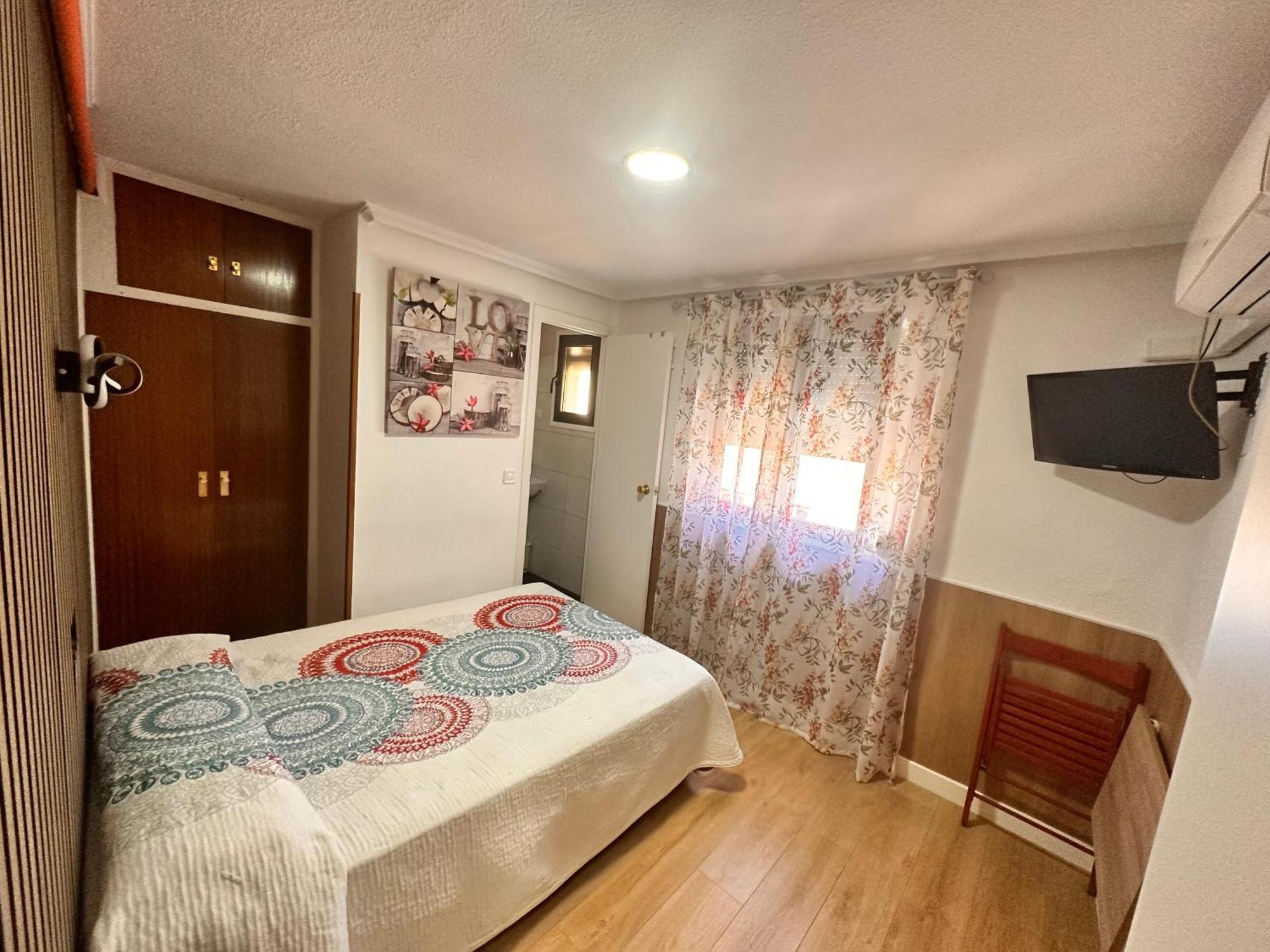 Hostal Rober Madrid Exterior photo